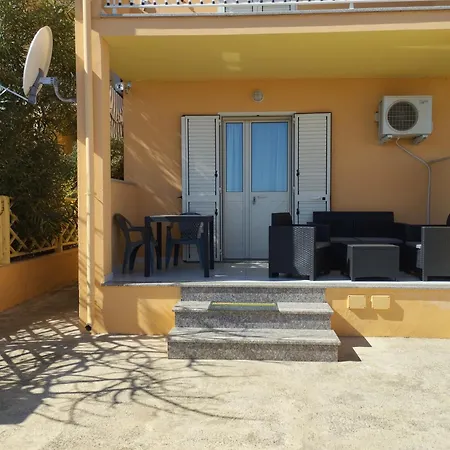 La Playa Apartment- Fronte *