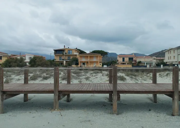 La Playa Apartment- Fronte 拉卡勒塔