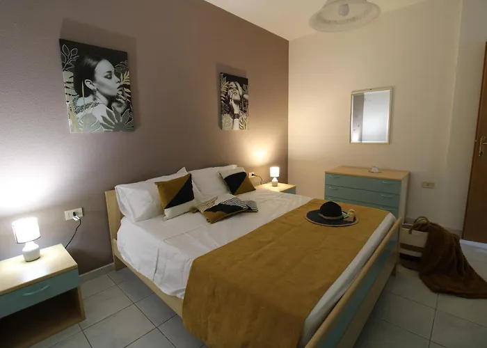 公寓 La Playa Apartment- Fronte 拉卡勒塔